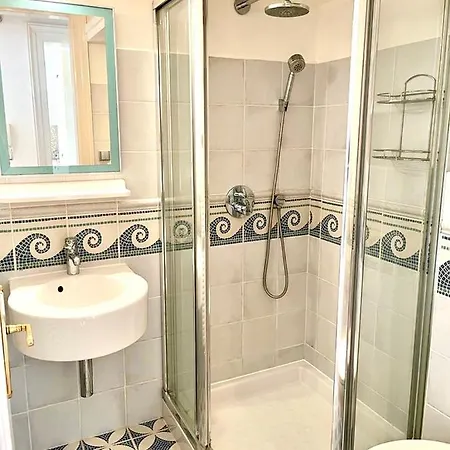 Charles Bridge Apartment Prague