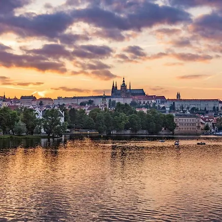 Apartman Charles Bridge *