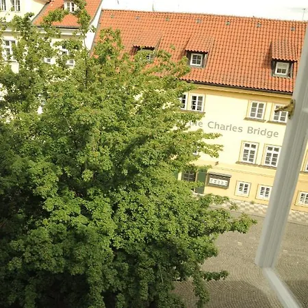 Charles Bridge Apartman